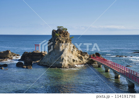 【福島県】波立海岸弁天島 【福島県】波立海岸弁天島 114191798