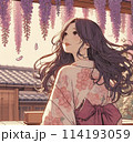 藤の花を見上げる女性 114193059