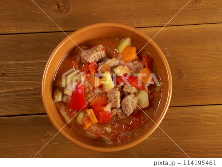 l Hungarian hot goulash soup 114195461