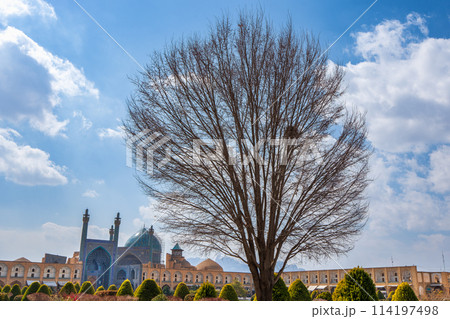 Peaceful day in Naqsh-e Jahan Square (Imam Square) in Isfahan, Iran. 114197498