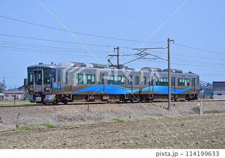 あいの風とやま鉄道　水橋ー東富山　あいの風とやま鉄道　521系　AK06編成 114199633