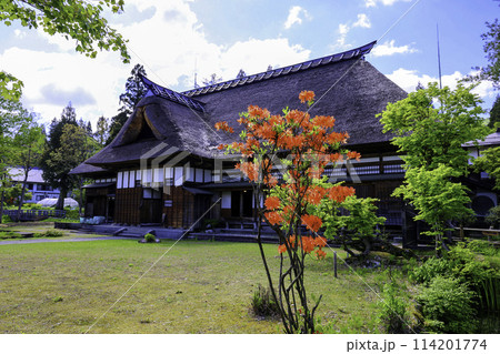 つつじ咲く目黒邸 つつじ咲く目黒邸 114201774