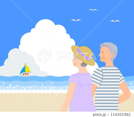 夏の素材：海で入道雲が出た青空を笑顔で見上げるシニア男女 114201982