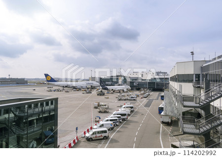 フランクフルト空港 第1ターミナル・エプロン Frankfurt Airport, Germany フランクフルト空港 第1ターミナル・エプロン Frankfurt Airport, Germany 114202992