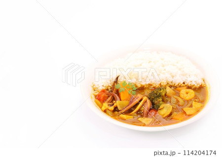 シーフードカレー　スープカレー　明るい背景 114204174