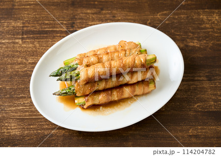 アスパラ豚肉巻き 114204782