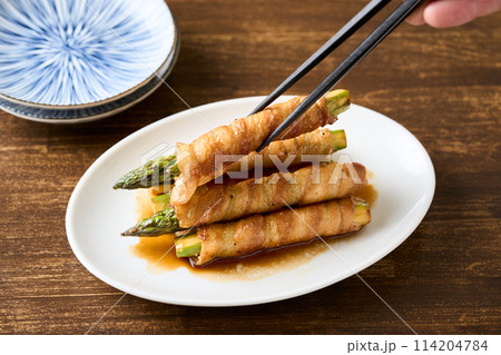 アスパラ豚肉巻き 114204784