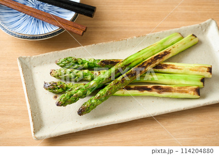 焼きアスパラガス 114204880