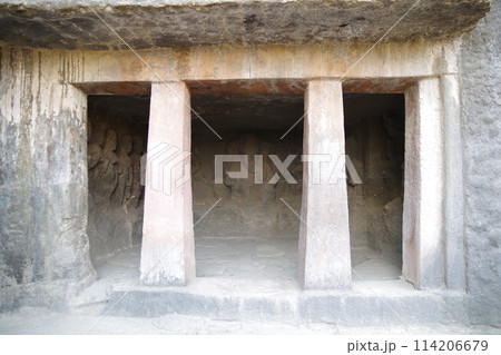 インド アウランガーバード石窟寺院 インド アウランガーバード石窟寺院 114206679