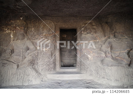 インド アウランガーバード石窟寺院 インド アウランガーバード石窟寺院 114206685