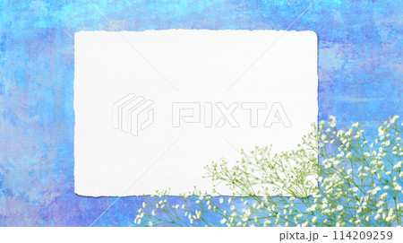 かすみ草とナチュラル紙がおしゃれな、青いグラフィック 114209259