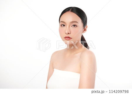 Beautiful young asian woman with clean fresh skin on white background, Face care, Facial treatment, Cosmetology, beauty and spa, Asian women portrait. 114209798