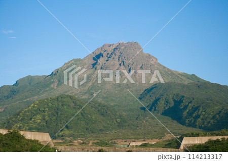 初夏の平成新山 初夏の平成新山 114213317