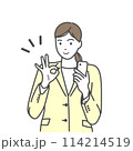 スマホを持ち指でオーケーサインを出す笑顔のスーツ姿の女性　白バック、白背景、背景なし、シンプル 114214519