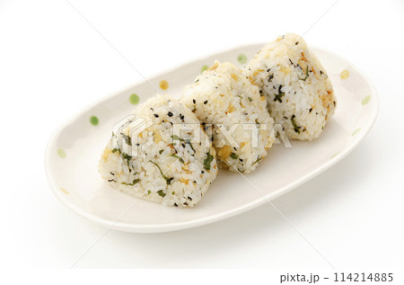 揚げ玉と大葉のおむすび 114214885