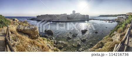 View of the Aragonese Castle, Isola di Capo Rizzuto, Italy 114216736