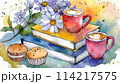 【商用利用可】本の上のカフェラテとマフィン 114217575