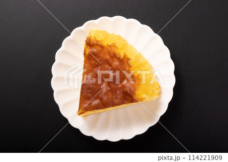 スポンジケーキ　半熟ケーキ 114221909