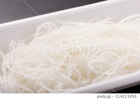 つま(飾り用 大根) つま(飾り用 大根) 114221958