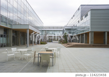 金沢美術工芸大学 114223438