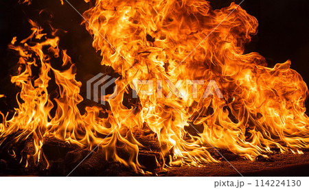 AI生成イラスト|燃え盛る灼熱の炎イメージ|火災イメージ AI生成イラスト|燃え盛る灼熱の炎イメージ|火災イメージ 114224130