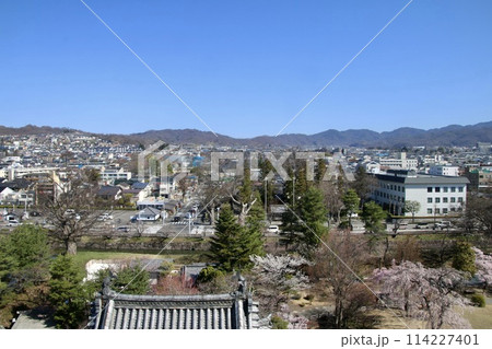 天守からの眺め・松本城・北方面(長野県・松本市) 天守からの眺め・松本城・北方面(長野県・松本市) 114227401