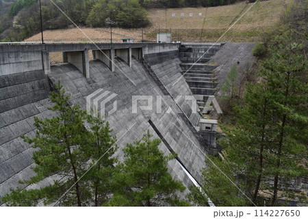 ダムのある風景 114227650