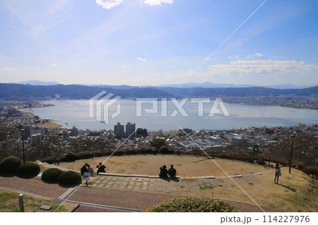 立石公園からの諏訪湖(長野県・諏訪市) 立石公園からの諏訪湖(長野県・諏訪市) 114227976