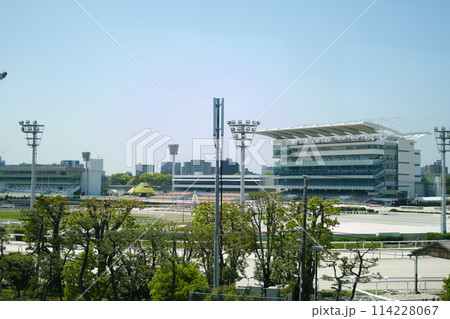 休みの競馬場 114228067