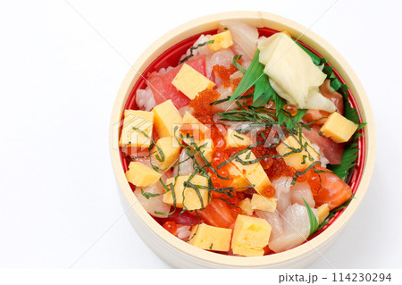 海鮮, 刺身, ネタ, 魚介類, 海鮮丼, 和食, 料理, 丼もの, 寿司, マグロ, サーモン 114230294