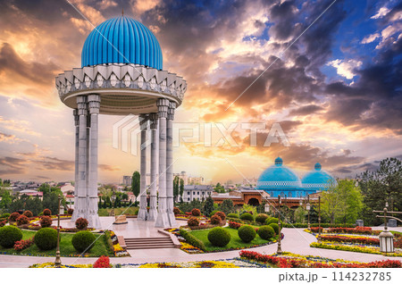 landmark monument Patriots Memorial and Museum of Victims of Political Repression in park in Tashkent in Uzbekistan 114232785
