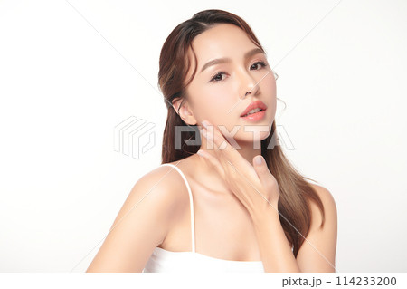 Beautiful young asian woman with clean fresh skin on white background, Face care, Facial treatment, Cosmetology, beauty and spa, Asian women portrait. 114233200