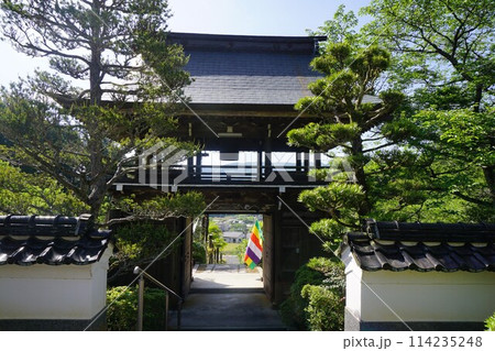 岡山県津山市にある曹洞宗の寺院「少林寺」：山門 114235248