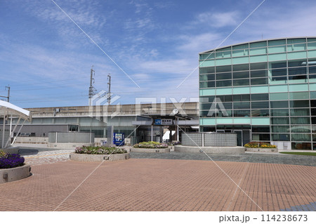 博多南駅・駅前公園・駅ビル「ナカイチ」 博多南駅・駅前公園・駅ビル「ナカイチ」 114238673