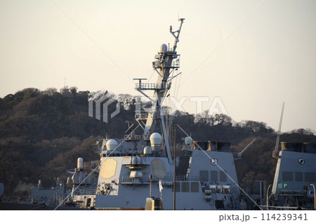横須賀の米軍艦 114239341