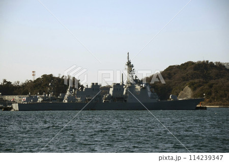 横須賀の護衛艦 114239347