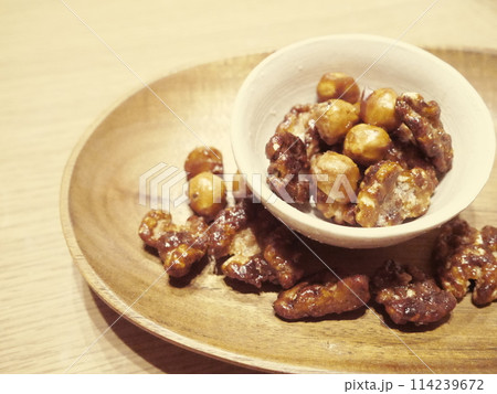 キャラメルナッツ 114239672