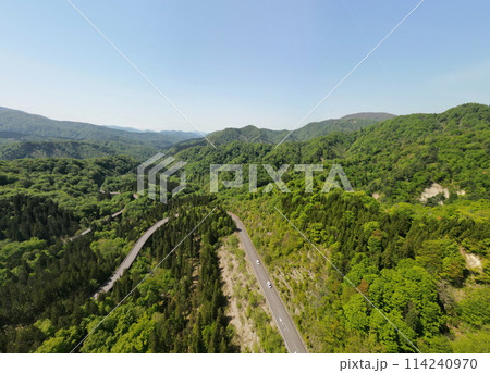 国道398号線新緑の湯浜峠　空撮 114240970