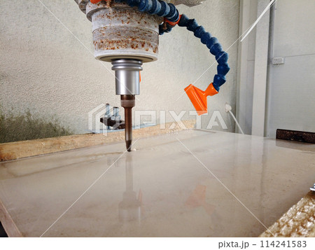 3D robotic relief milling in stone 114241583