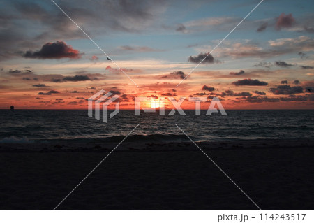 Beautiful sunset on the beach Beautiful sunset on the beach 114243517
