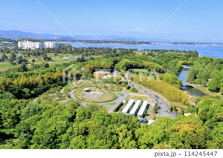 浜松市、浜名湖ガーデンパークからの眺め（舘山寺方面） 114245447