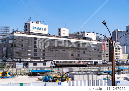 東京再開発 新宿駅西口の解体工事 2024.04　c-1 114247961