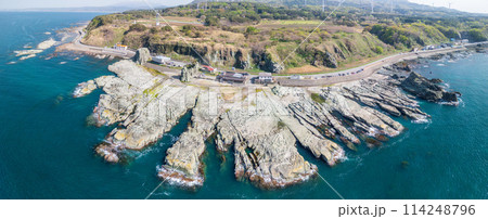 「青森県」ドローンで千畳敷海岸を空撮 「青森県」ドローンで千畳敷海岸を空撮 114248796