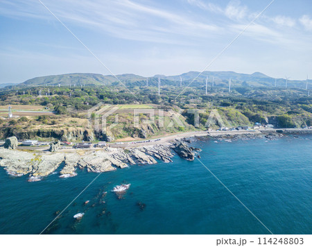 「青森県」ドローンで千畳敷海岸を空撮 114248803