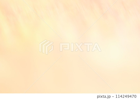 黄色・オレンジ色系パステルの緩やかな流れの背景 黄色・オレンジ色系パステルの緩やかな流れの背景 114249470
