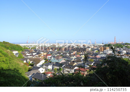 神奈川県・横浜市・本牧山頂公園からの眺め 114250735