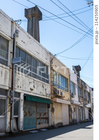 日本の兵庫県姫路市の古くてとても美しい建物 日本の兵庫県姫路市の古くてとても美しい建物 114250905