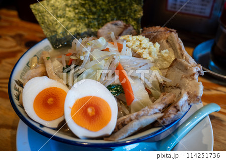日本の兵庫県姫路市のとても美味しいラーメン 114251736