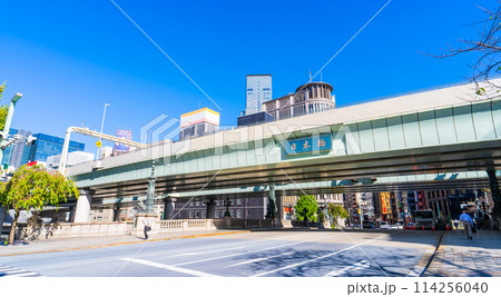 東京・日本橋 114256040