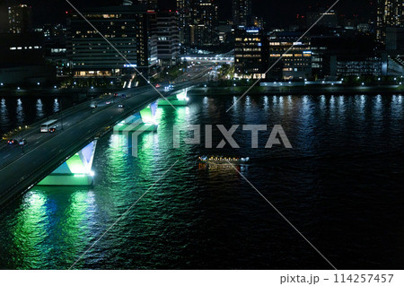 晴海側からライトアップされた豊洲大橋＜2024年4月/東京都江東区豊洲＞ 114257457